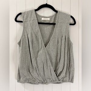 Mustard Seed Heather Gray Sleeveless Blouse